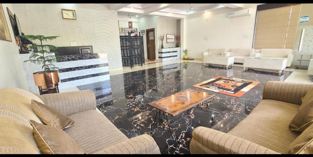Taj Classic Agra Агра Екстериор снимка