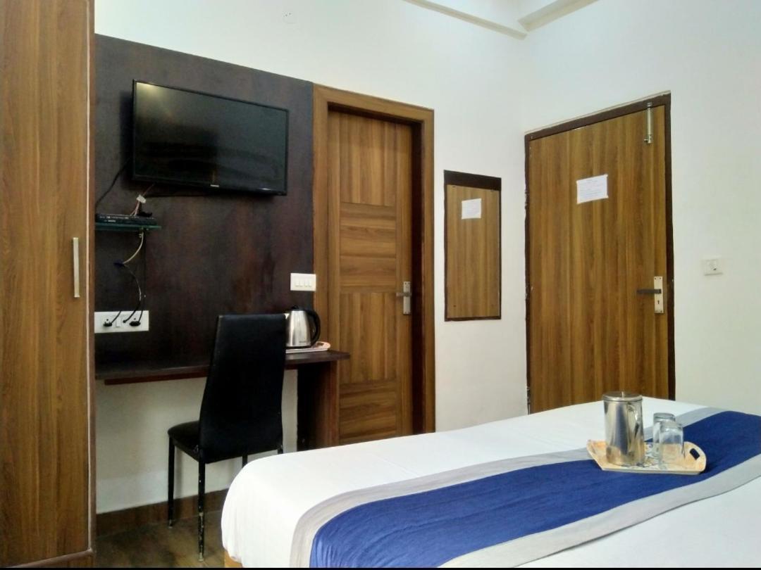 Taj Classic Agra Агра Екстериор снимка