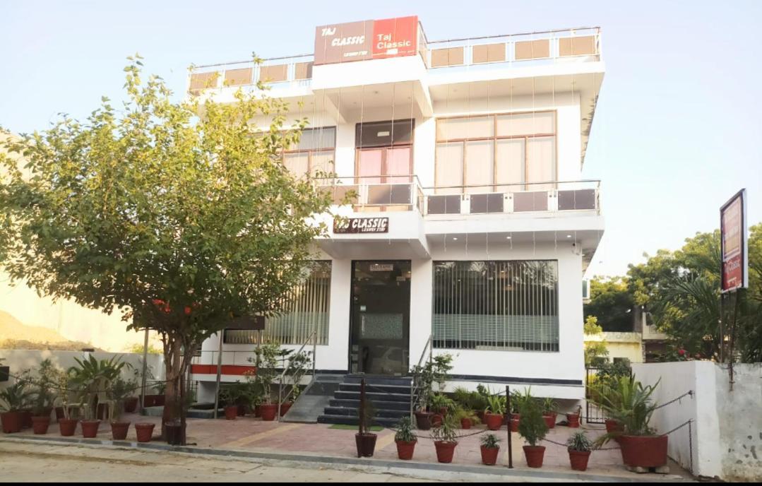 Taj Classic Agra Агра Екстериор снимка