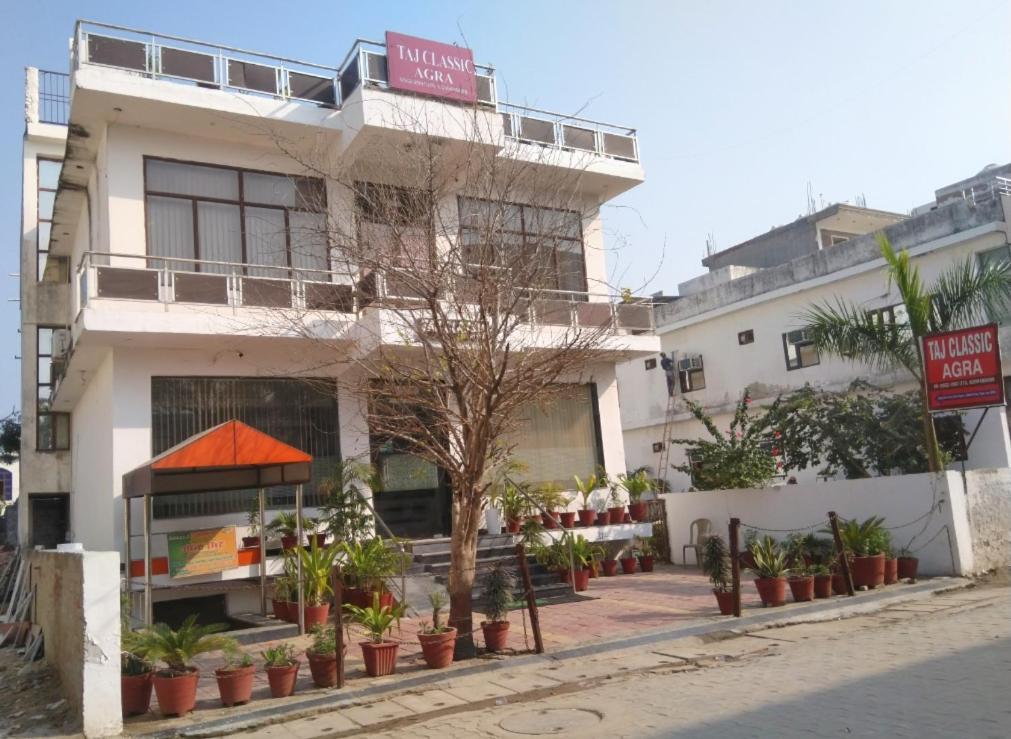 Taj Classic Agra Агра Екстериор снимка